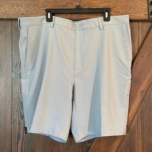 Roundtree & Yorke shorts.